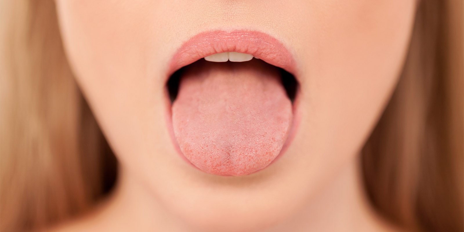 Qual a importância de limpar a língua diariamente?